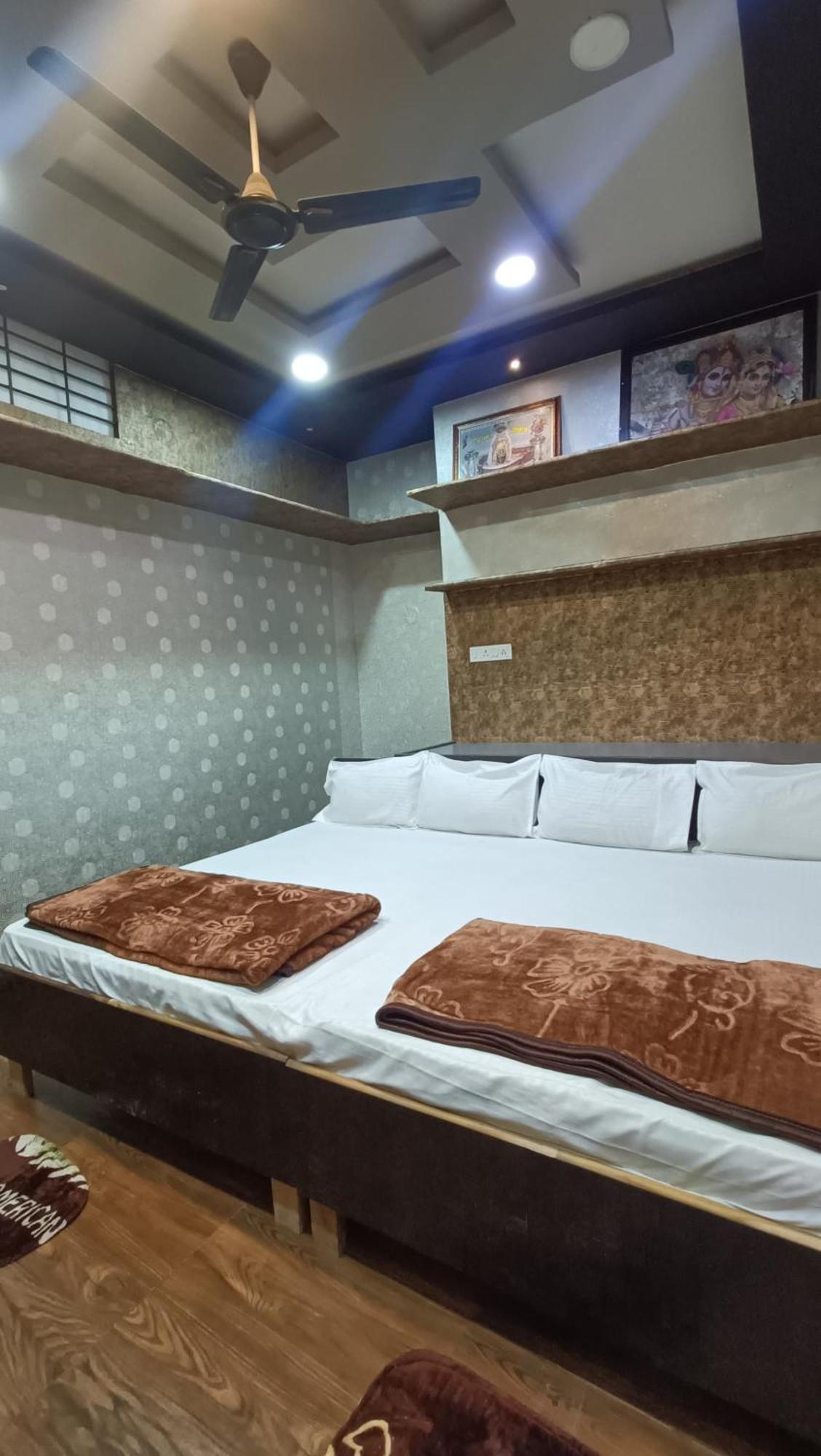 Mangaldeep Guest House 우자인 외부 사진